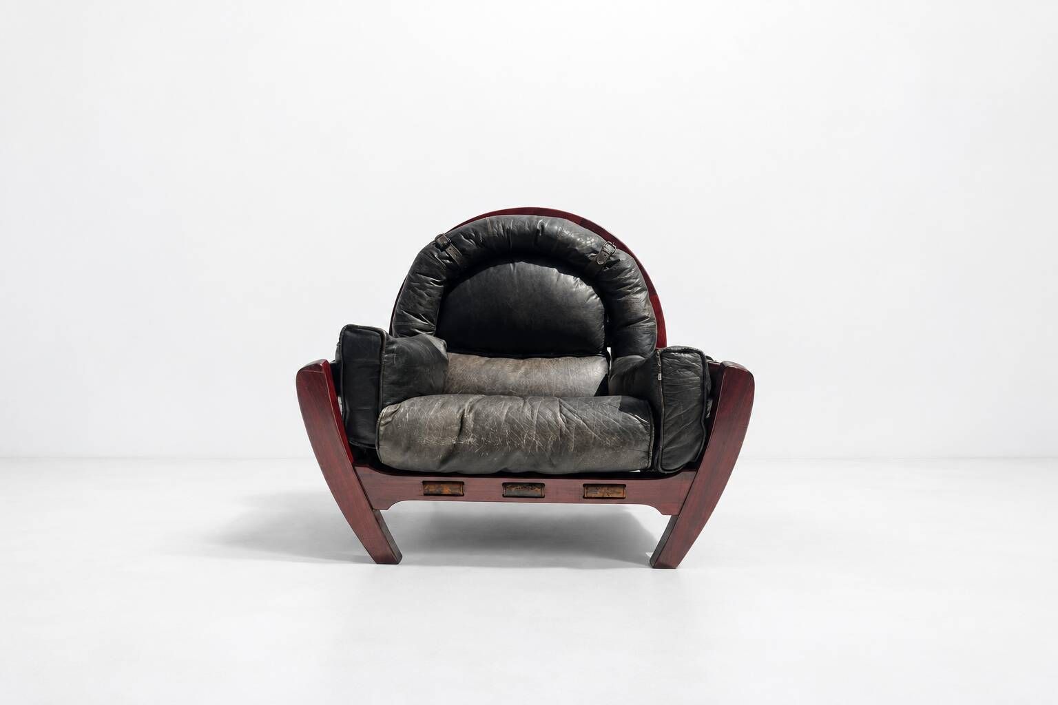 Italian Mid-Century Modern pair of ‘Rancero’ lounge chairs from Luciano Fri