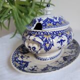 Cluny sauce boat from Sarreguemines