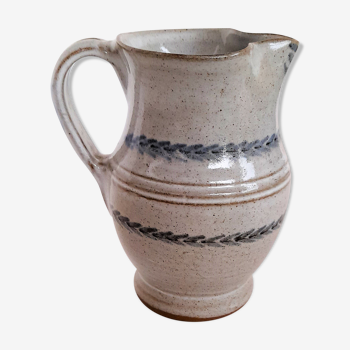 Grey and blue sandstone pitcher