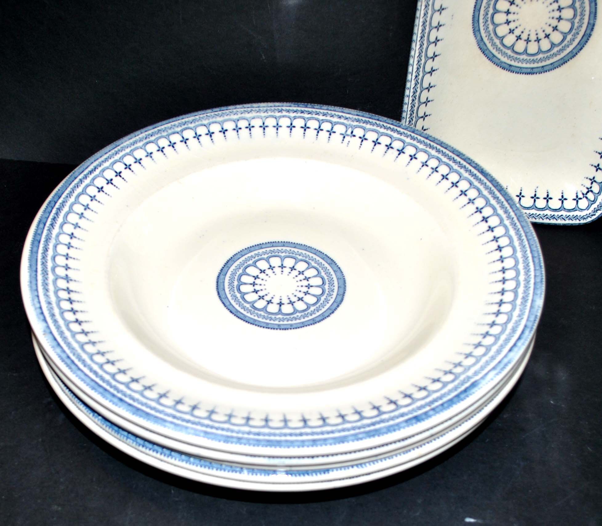Series of 5 hollow plates and Alhambra ravier in earthenware of Clairefontaine Terre de Fer 1895