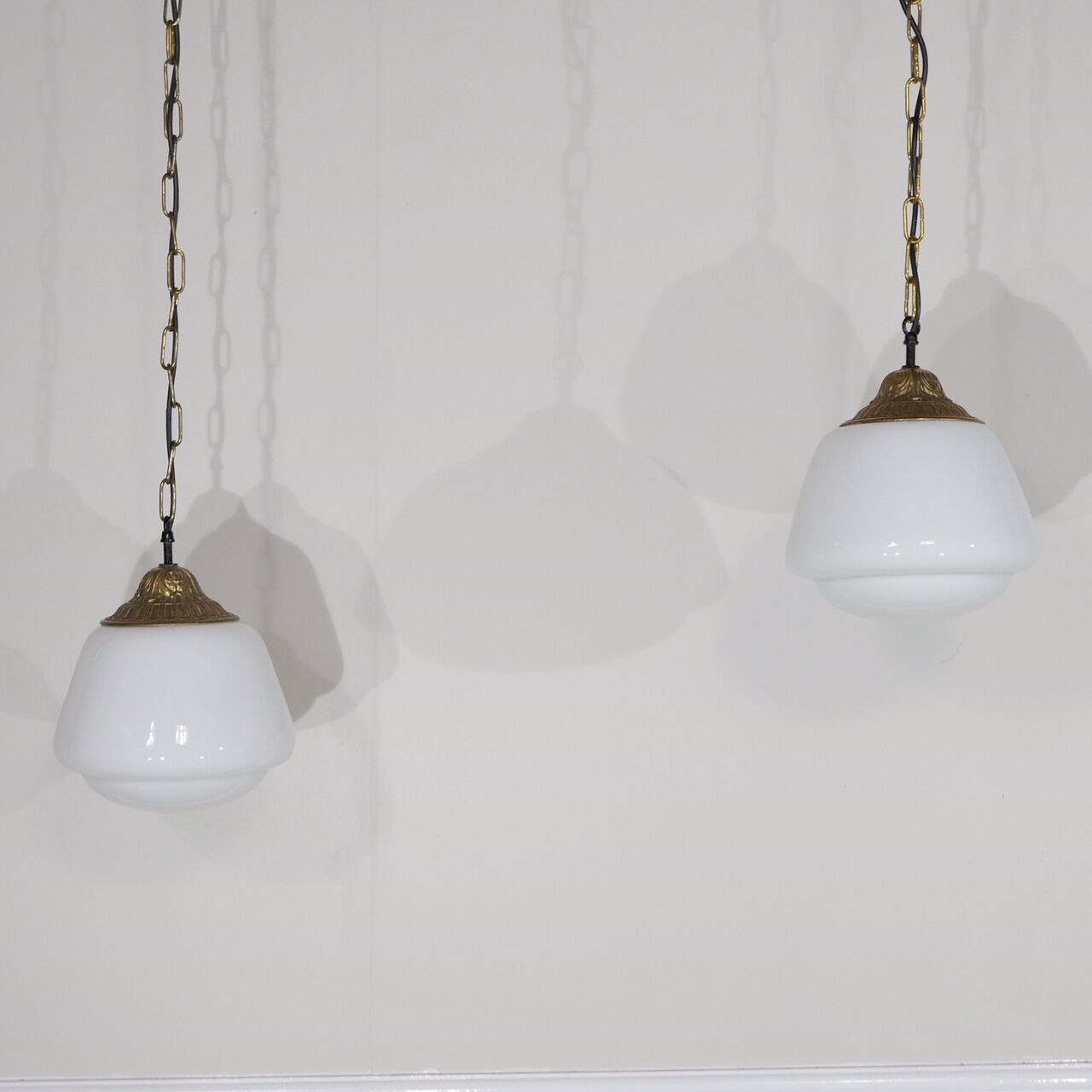 Opaline hanging lamp