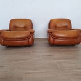 Pair of armchairs, Italy, 70
