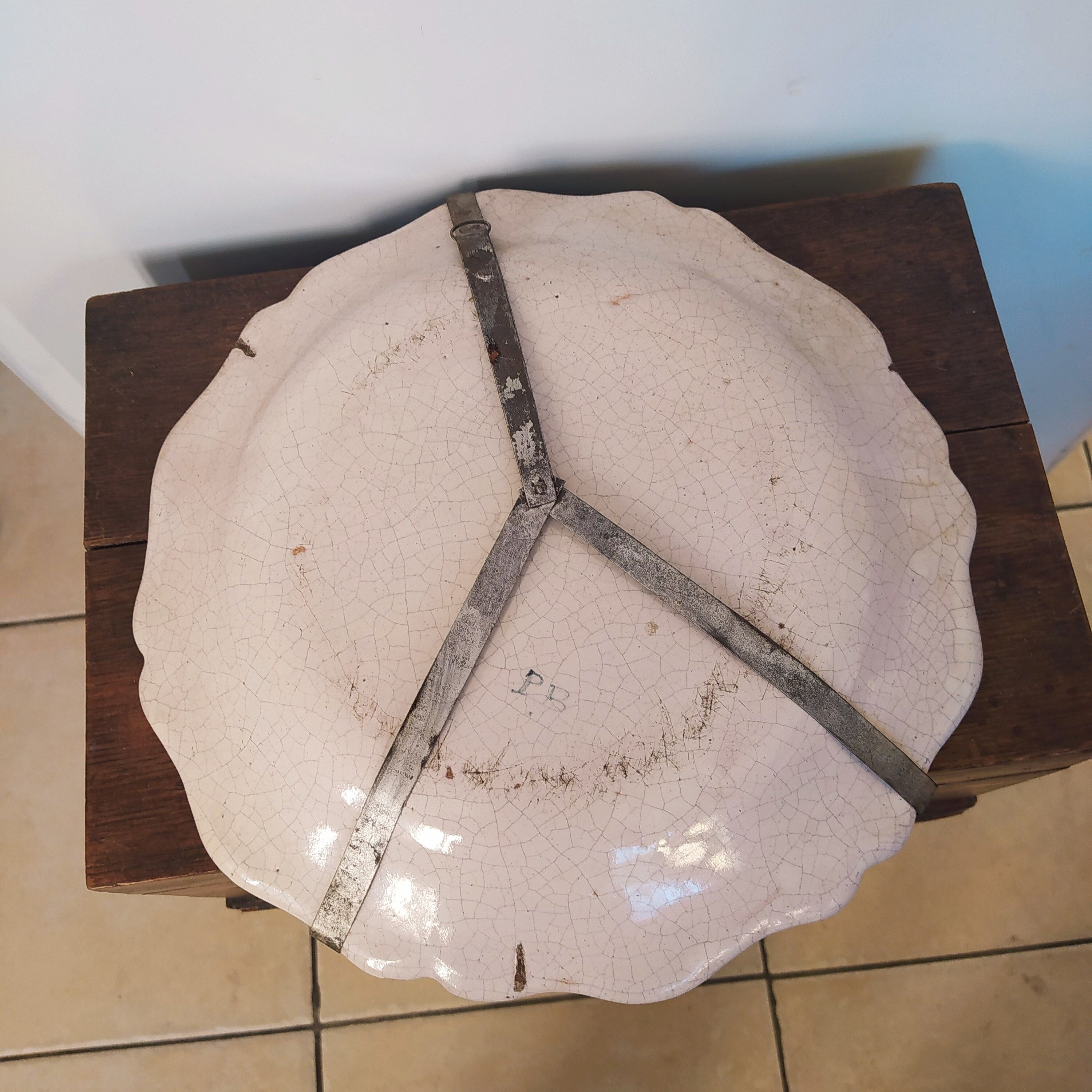 Pair of old plates faience of malicorne