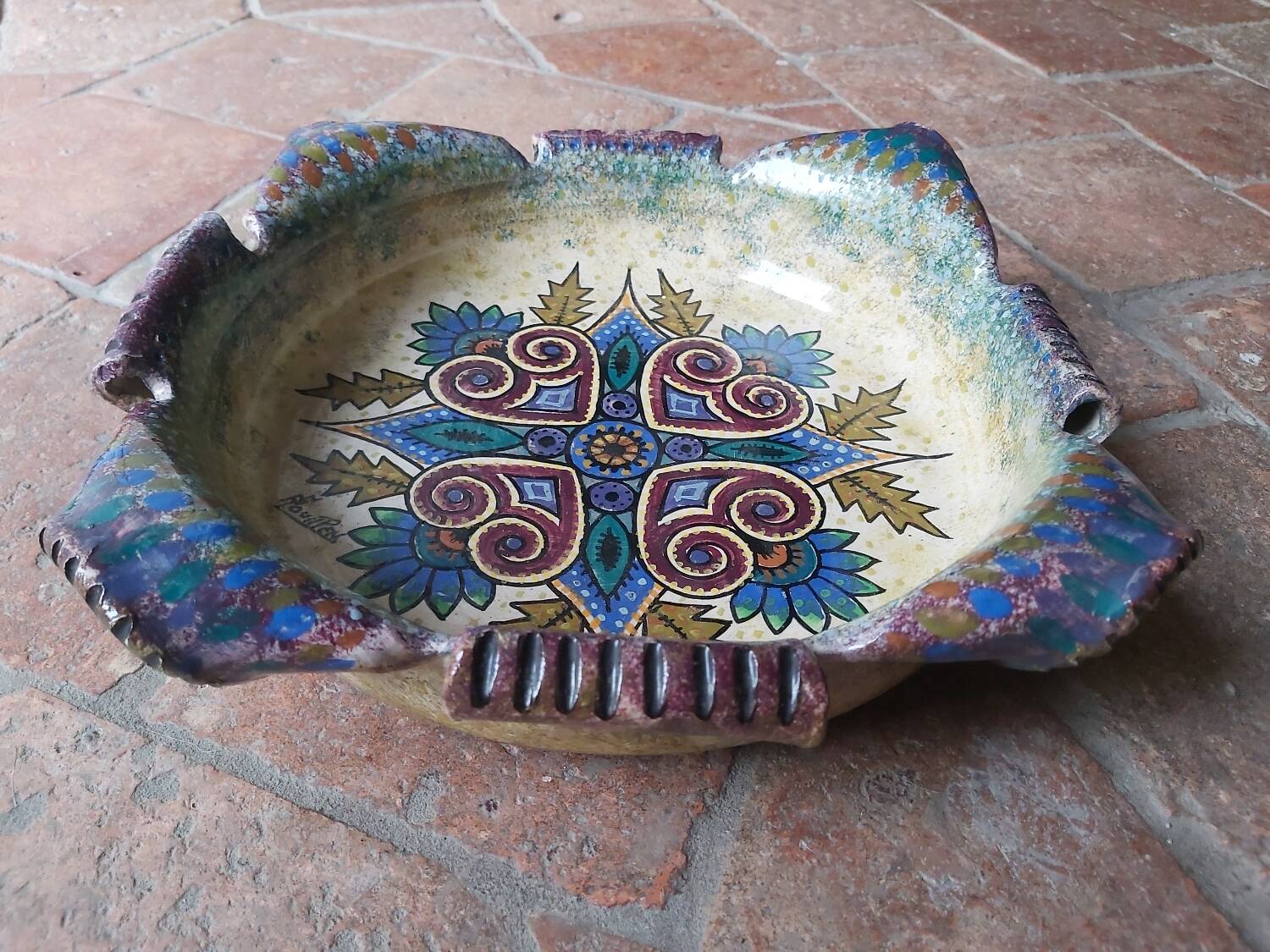 Quimper faience plate, P FOUILLEN