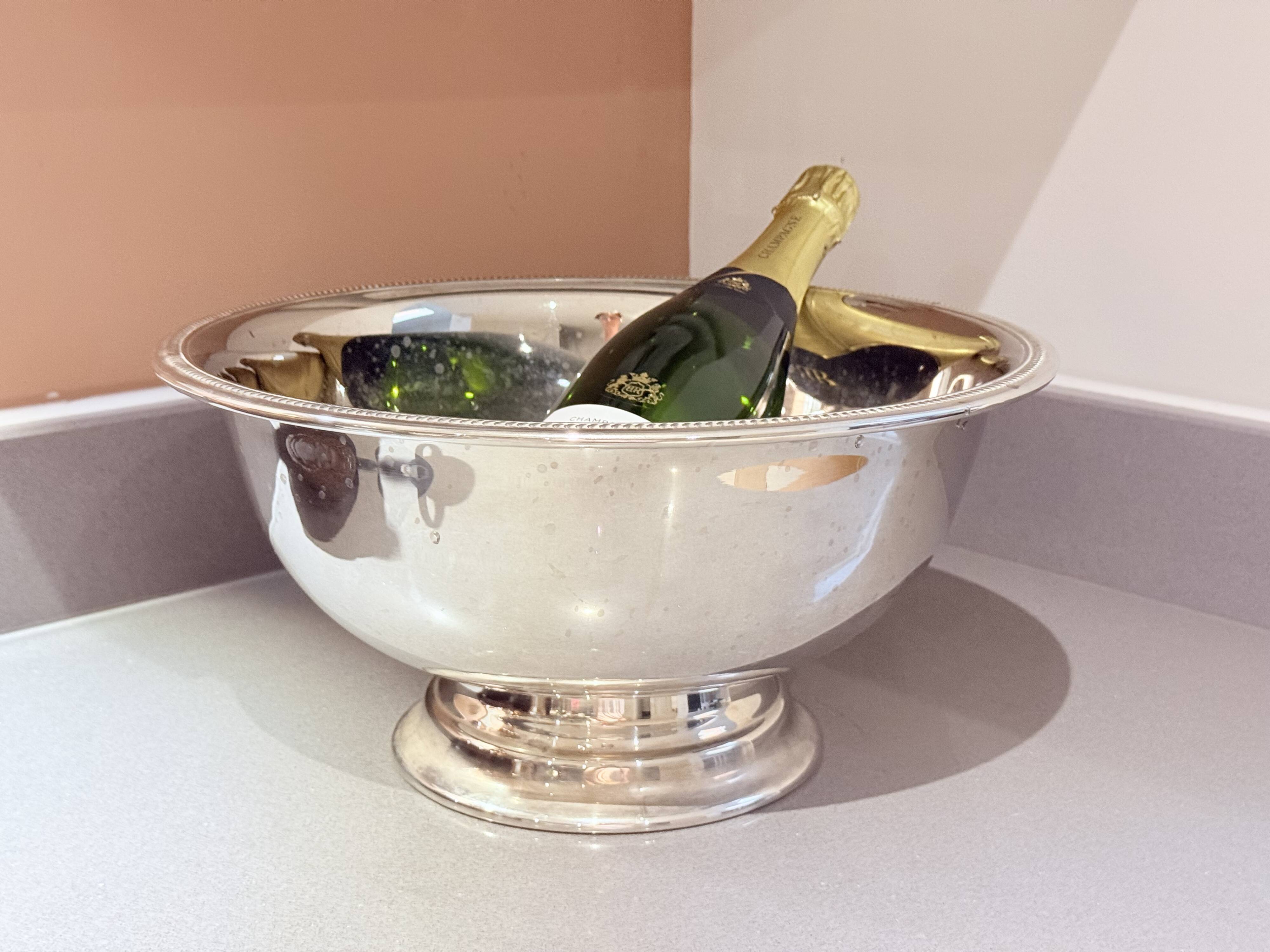 Large Luxury Silver Plated Champagne Ice Bucket / Wine Cooler on Pedestal