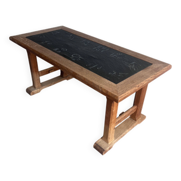 Table basse brutalisme en chêne et ardoise avec motifs zodiacaux