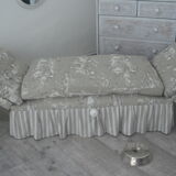 Bench bed on wheels 1 place