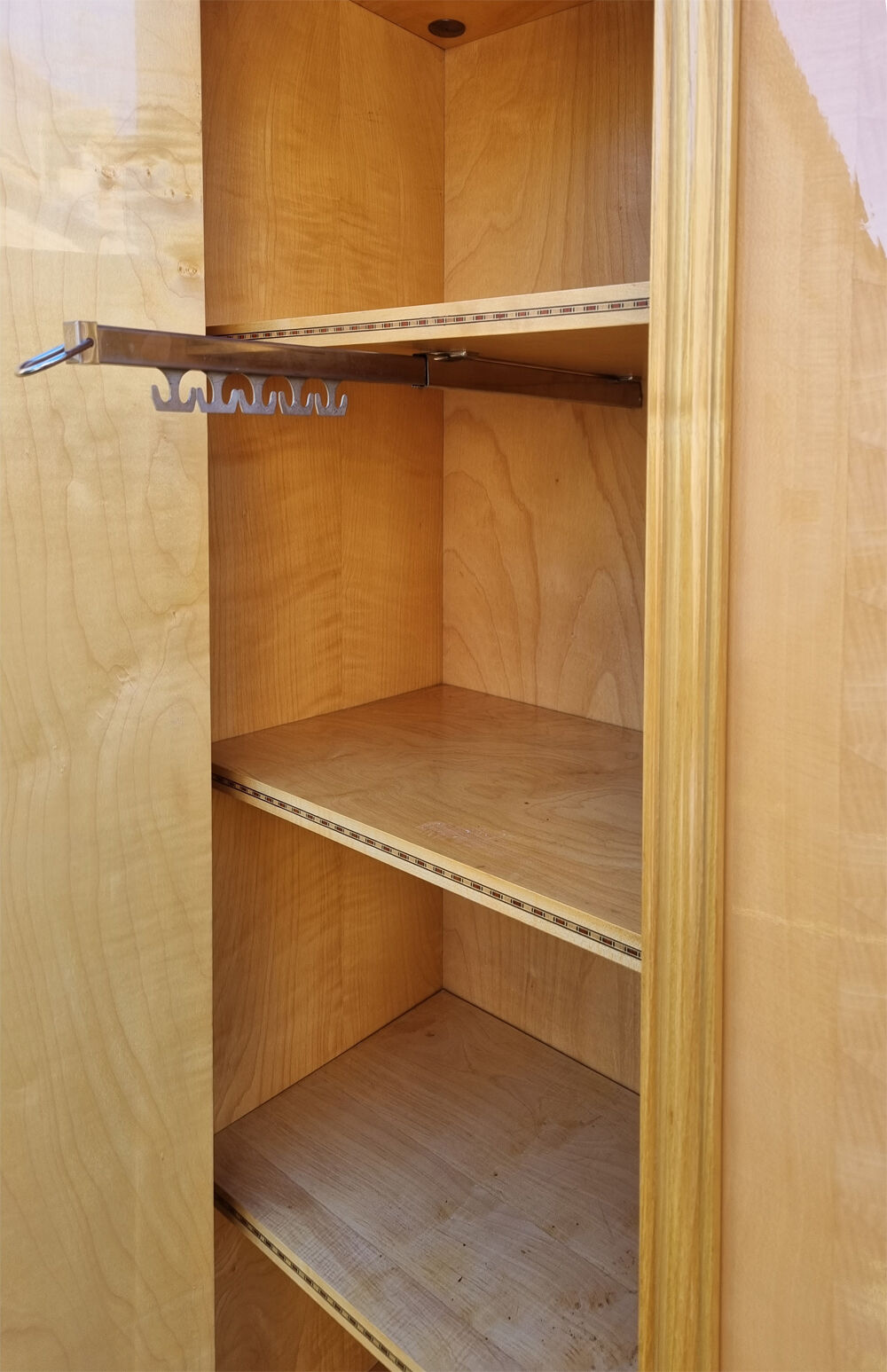 Wardrobe wardrobe and vintage shelves 50s, mirrors