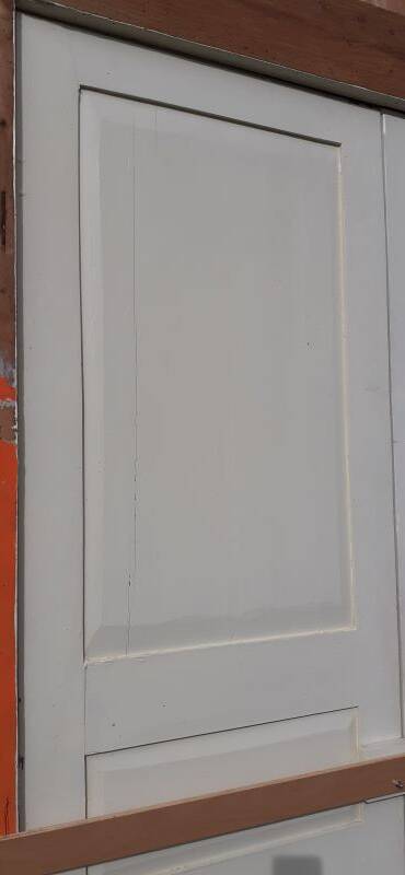 Pair of 19th-century cupboard doors and their frame (1st), woodwork