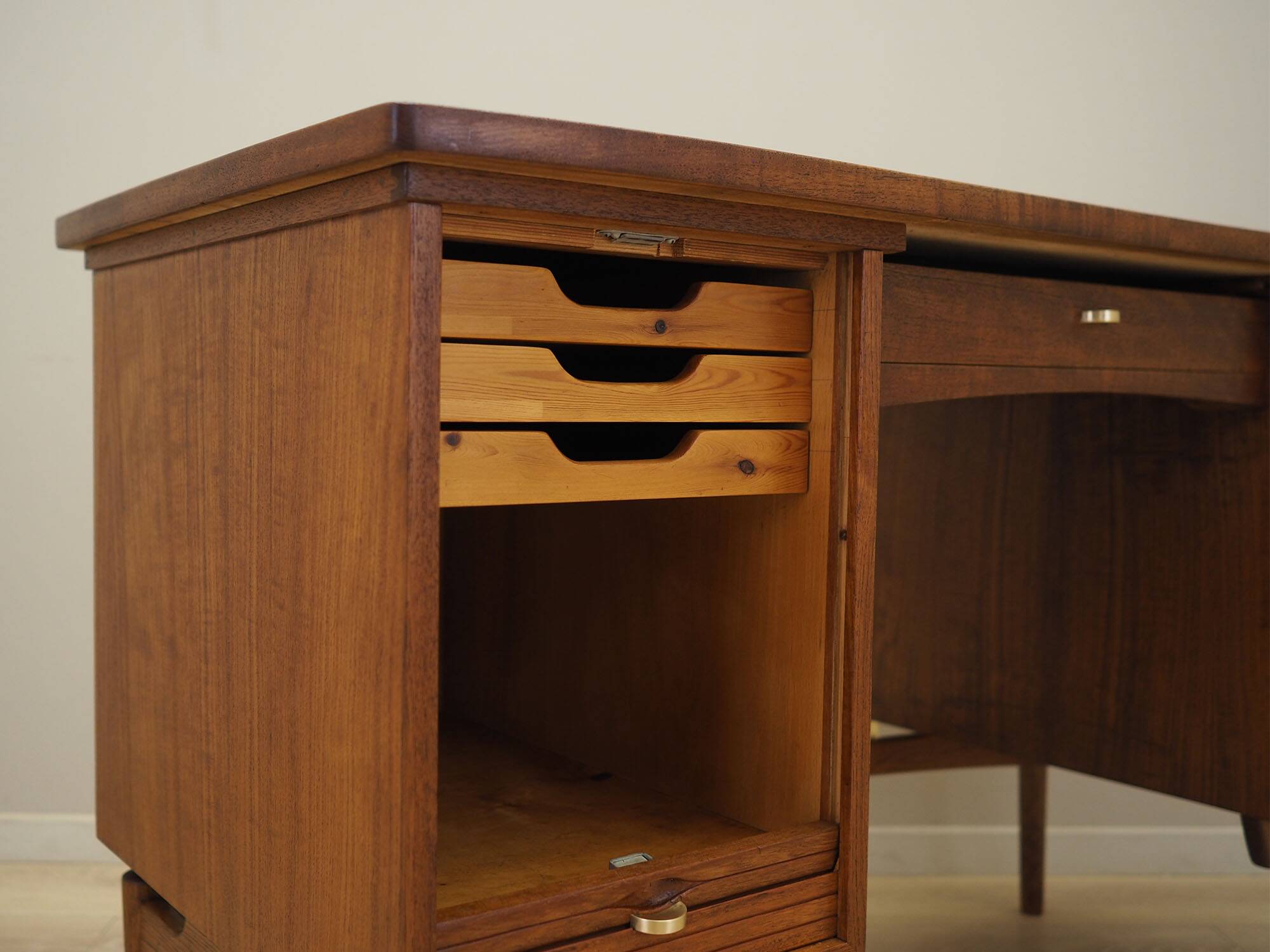 Oak desk, Danish design, 1960s, production: Denmark