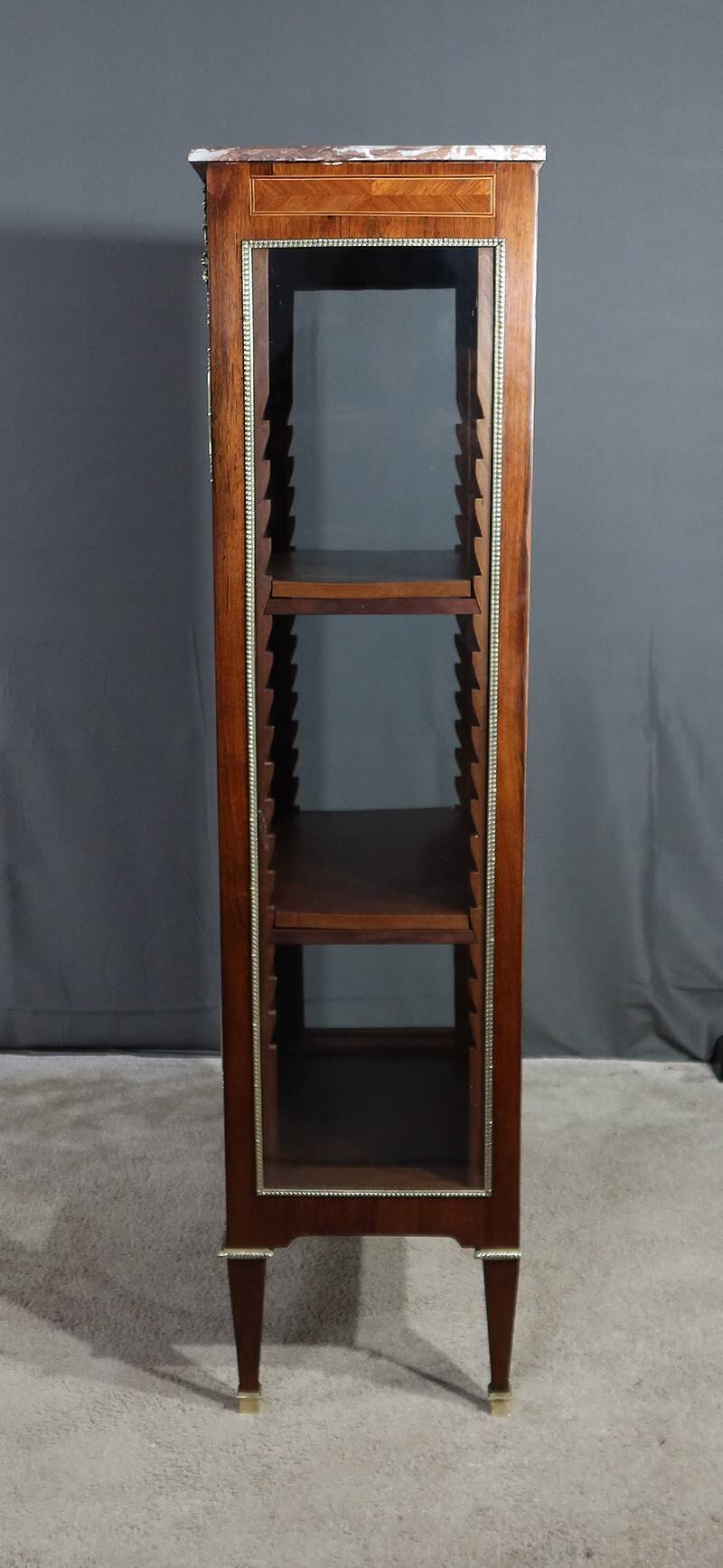 Small Showcase in Marquetry on all sides, Louis XVI style – 1920