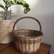 Panier osier tressé vintage , grande anse
