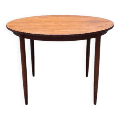 Table extensible en teck par Alberts Tibro