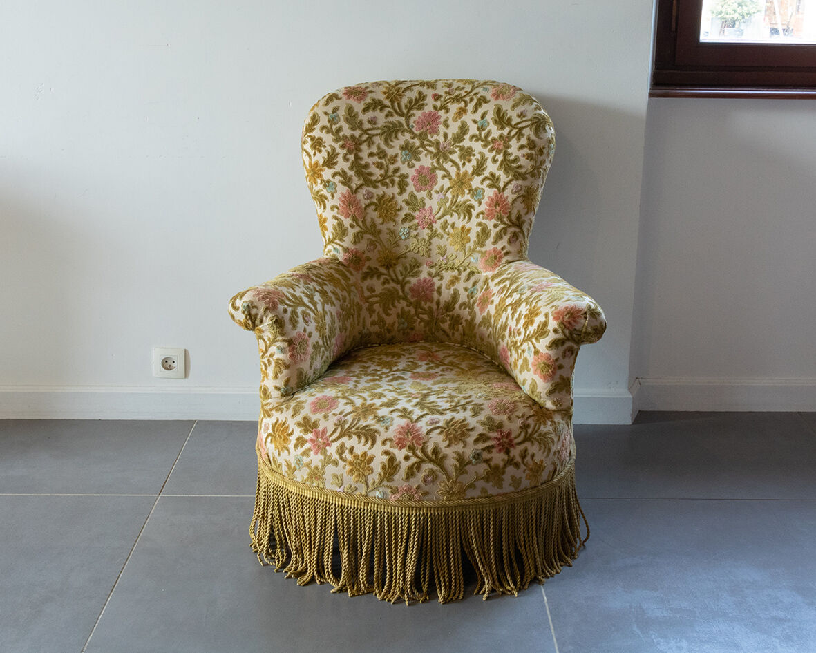 Velvet shepherdess armchair