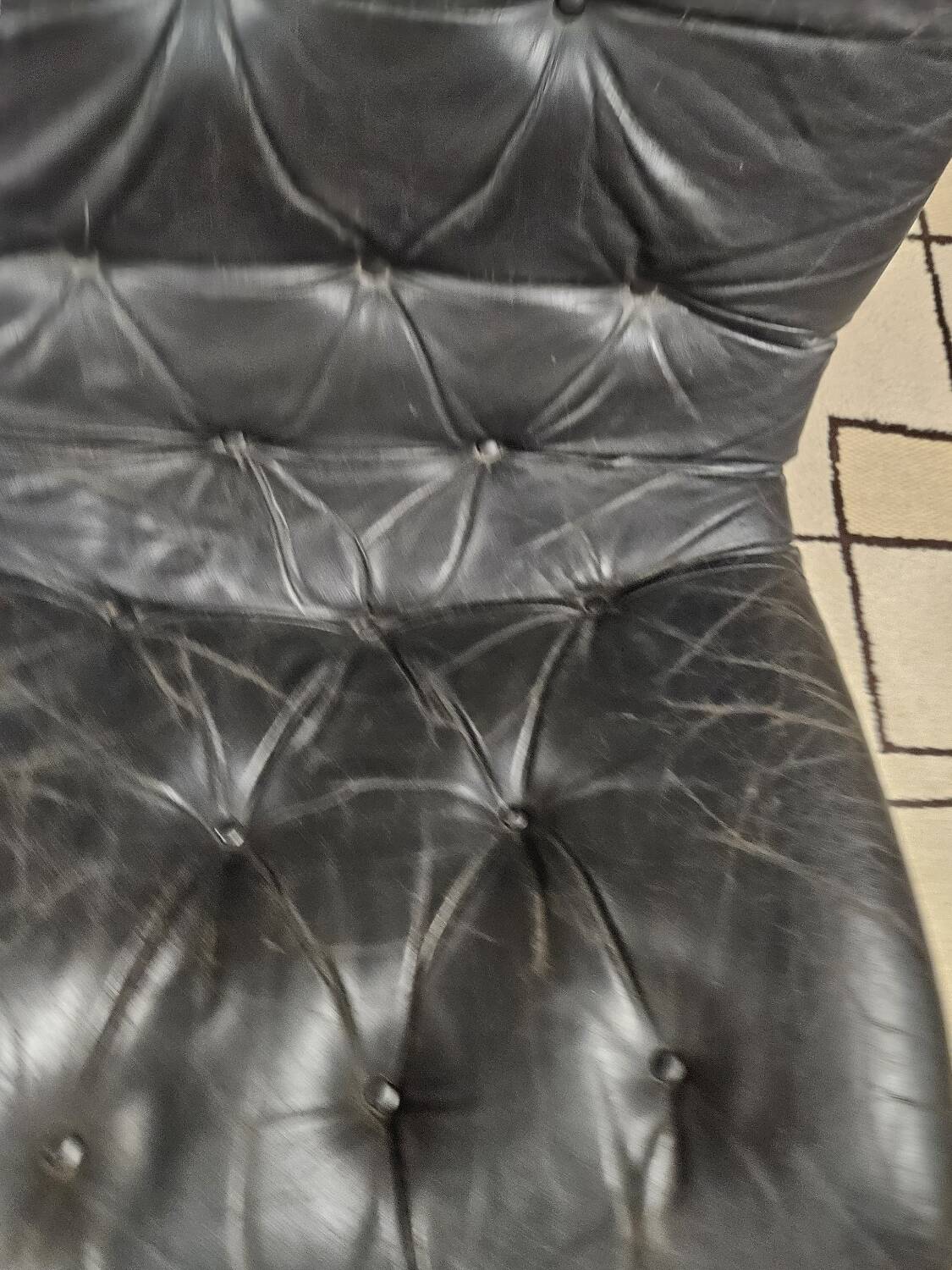 Fauteuil cuir vintage 1970"