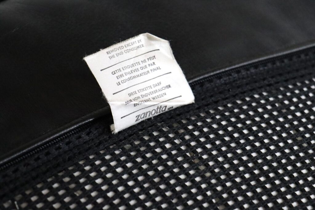 Milano 210 two seater sofa by De Pas, D’Urbino and Lomazzi for Zanotta, Italy 1980s