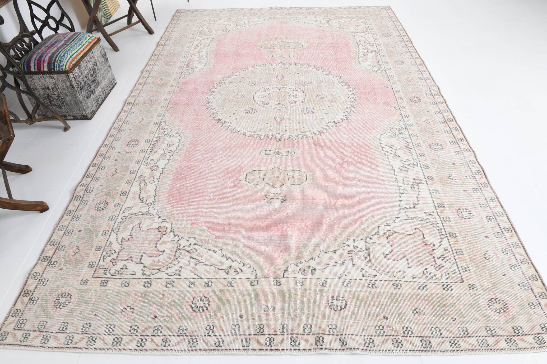 7x10 Shades Of Blush Pink Persian Rug,211x323Cm