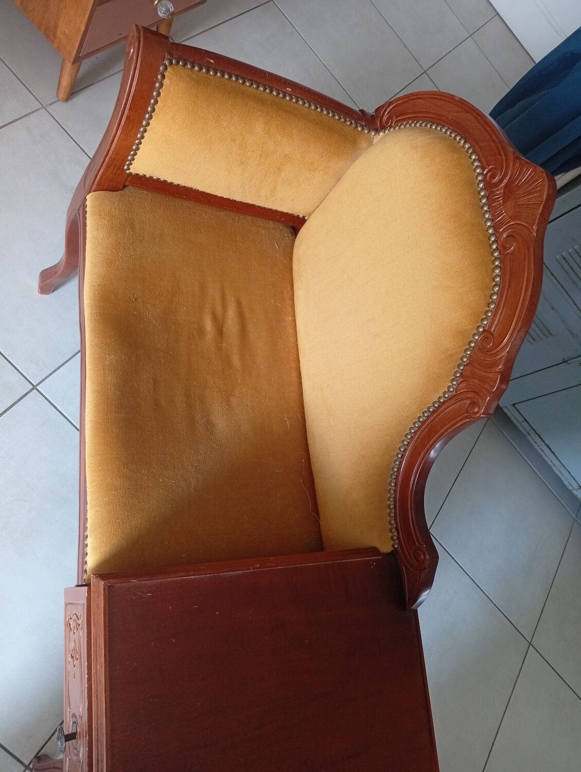 Telephone table