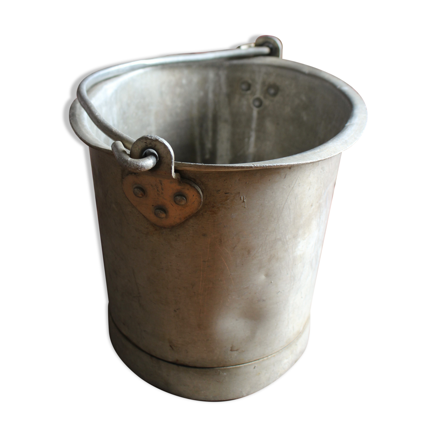 Milk bucket in aluminum
