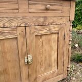Meuble de toilette en marbre