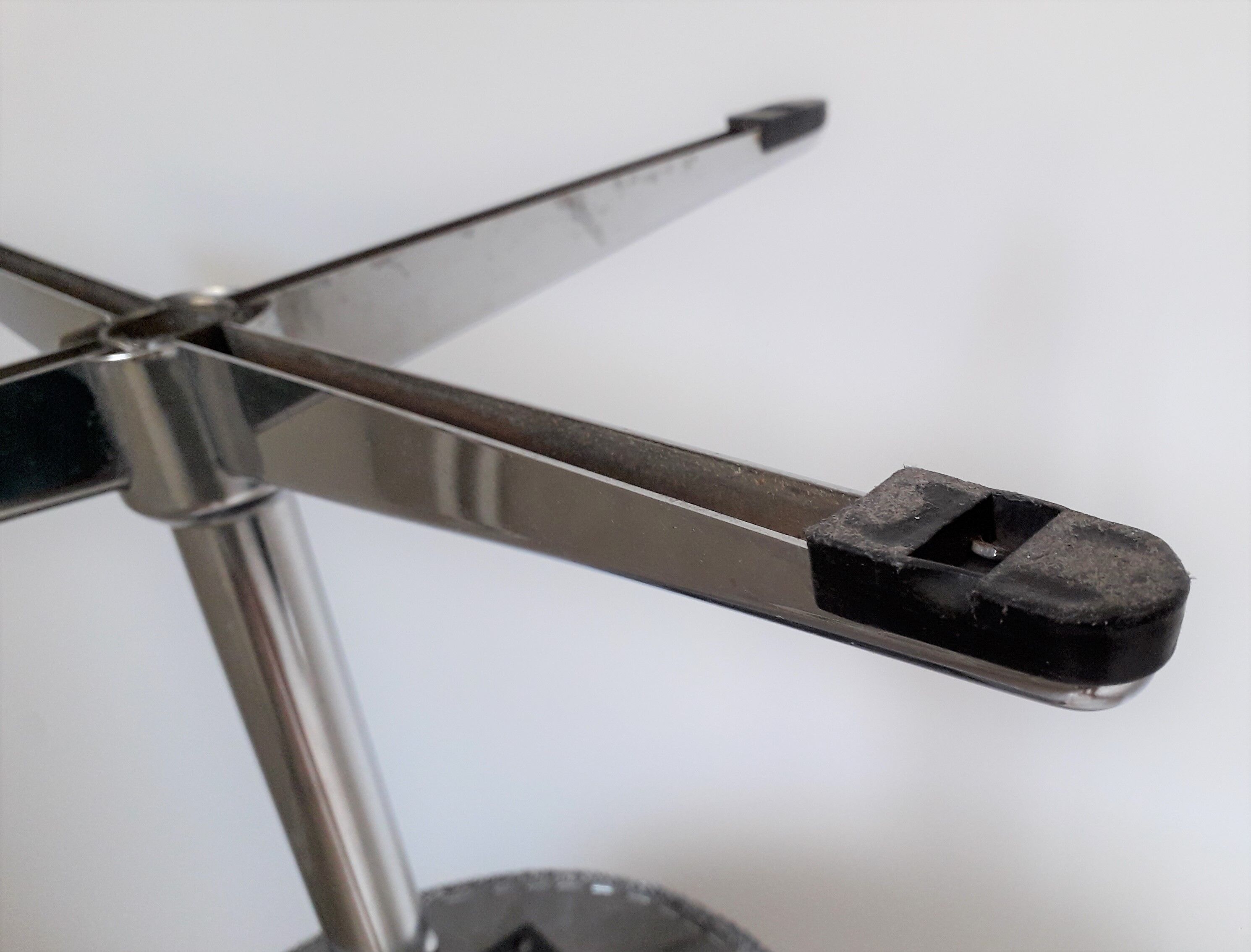 Pair of swivel stools 70s central foot