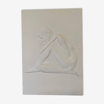 Bas-relief en plâtre milieu XXe représentant une femme nue