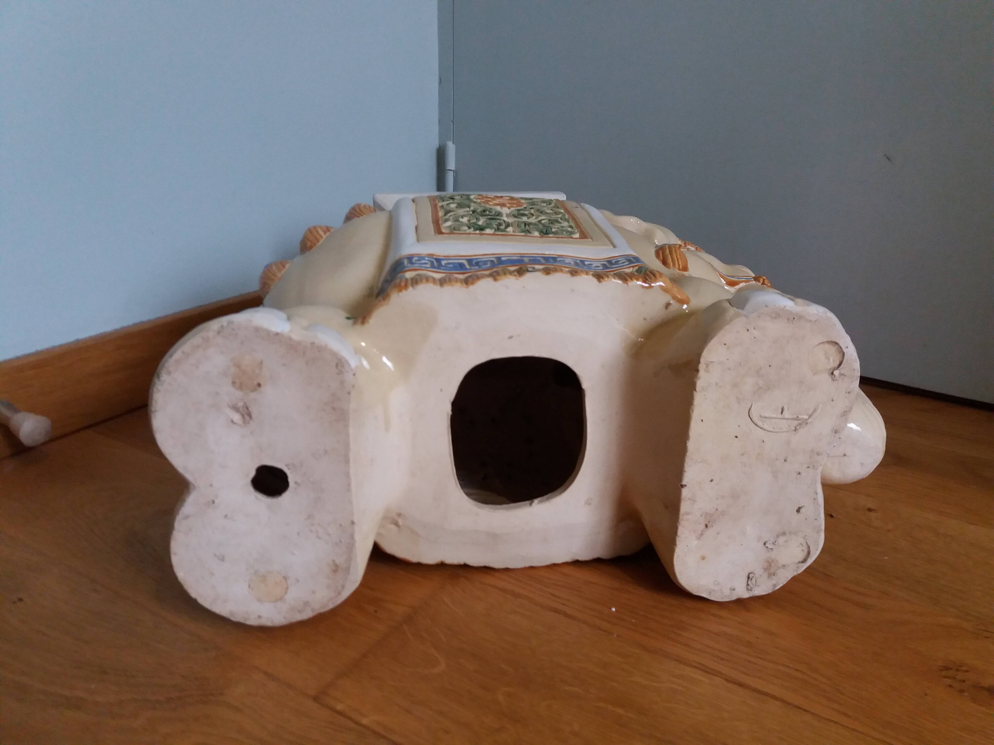 Eléphant céramique ajourée