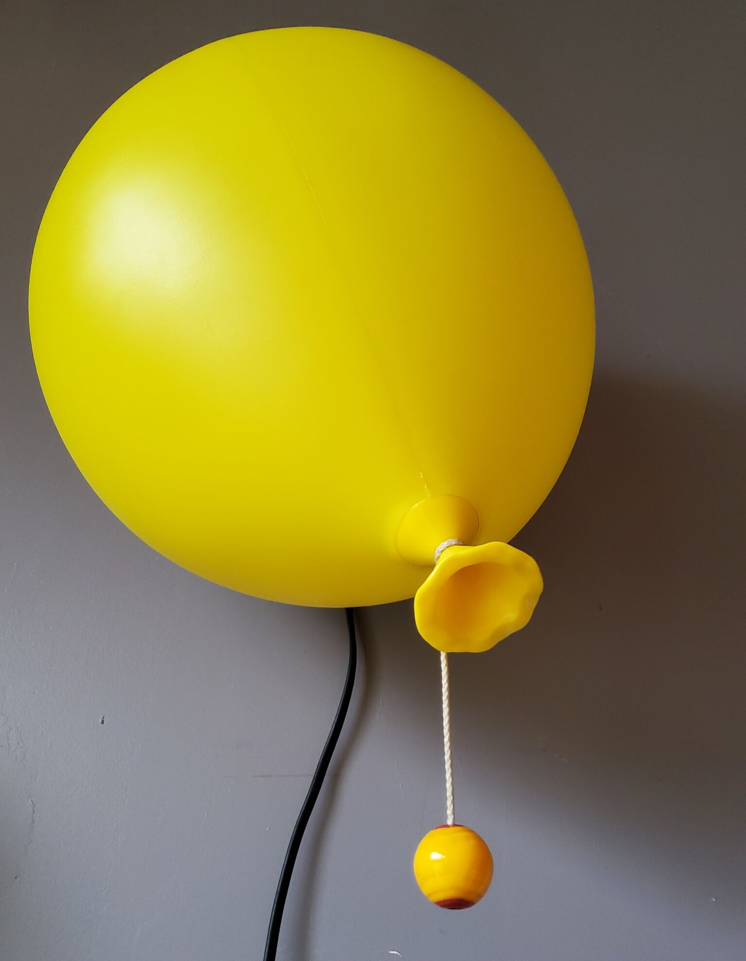Lampes ballon, Bilumen par Yves Chritin, Italie