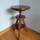 Adjustable screw tripod stool