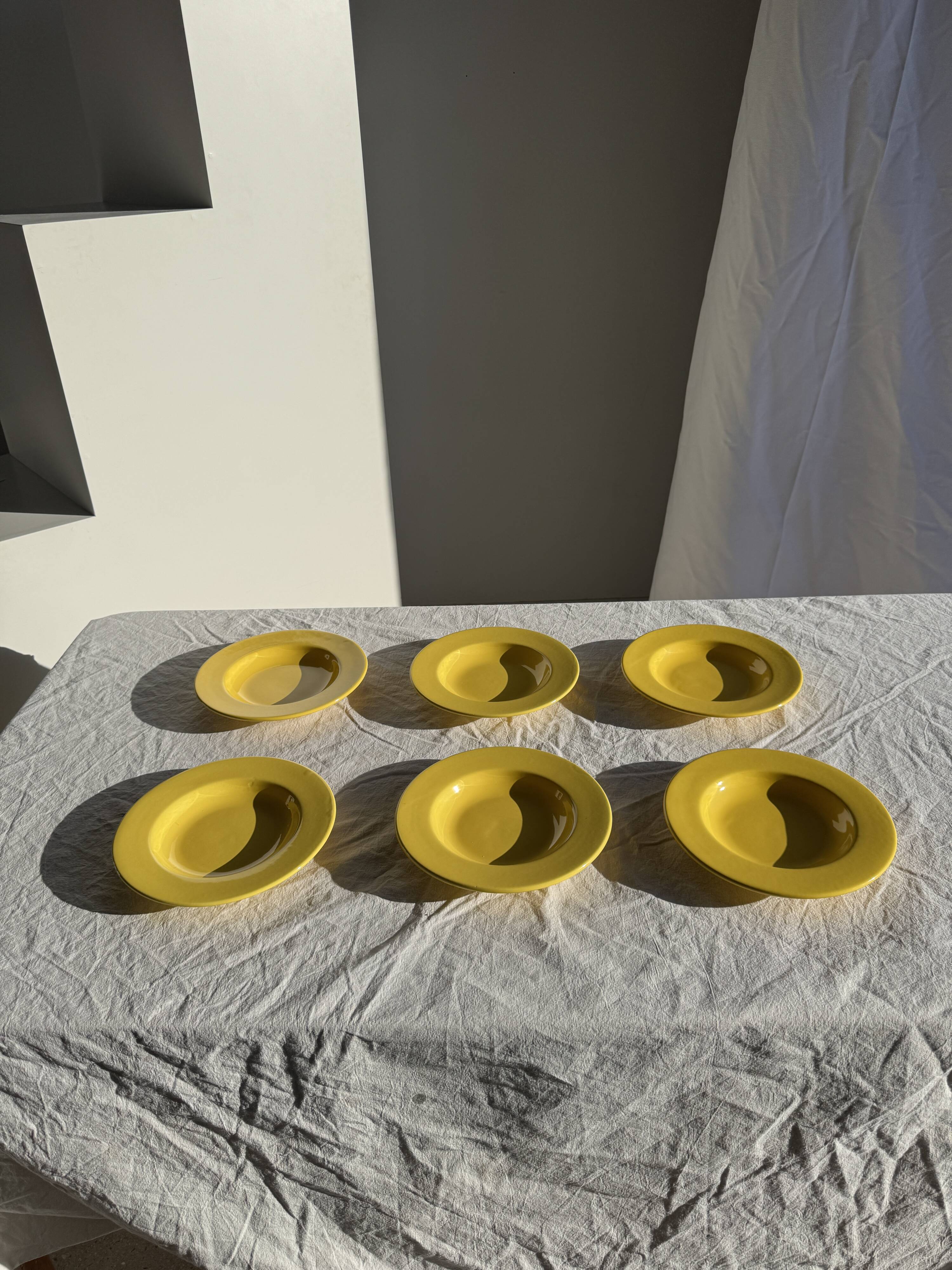 Set of 6 vintage yellow deep plates D22.5 H3.5