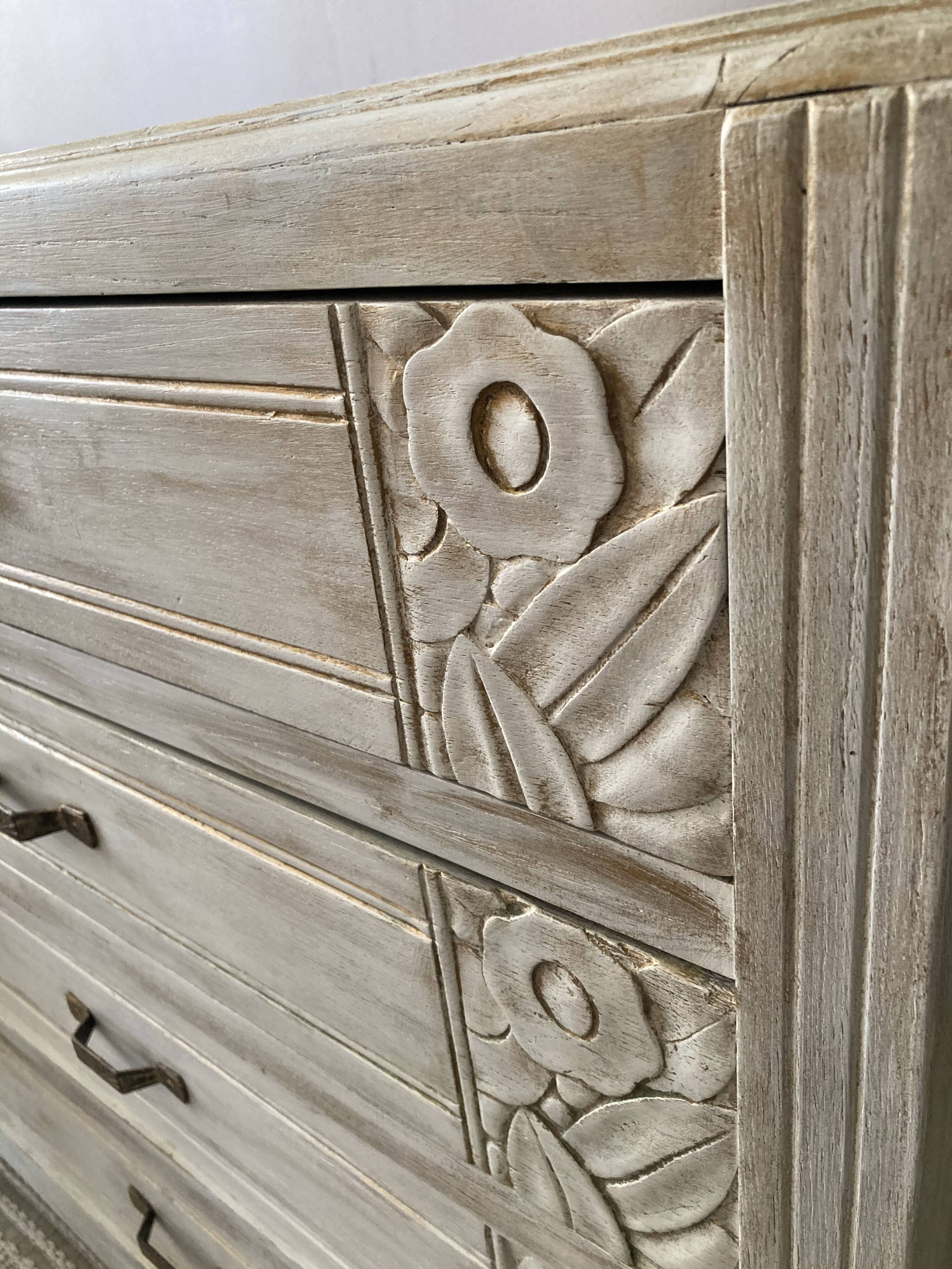 Commode art deco