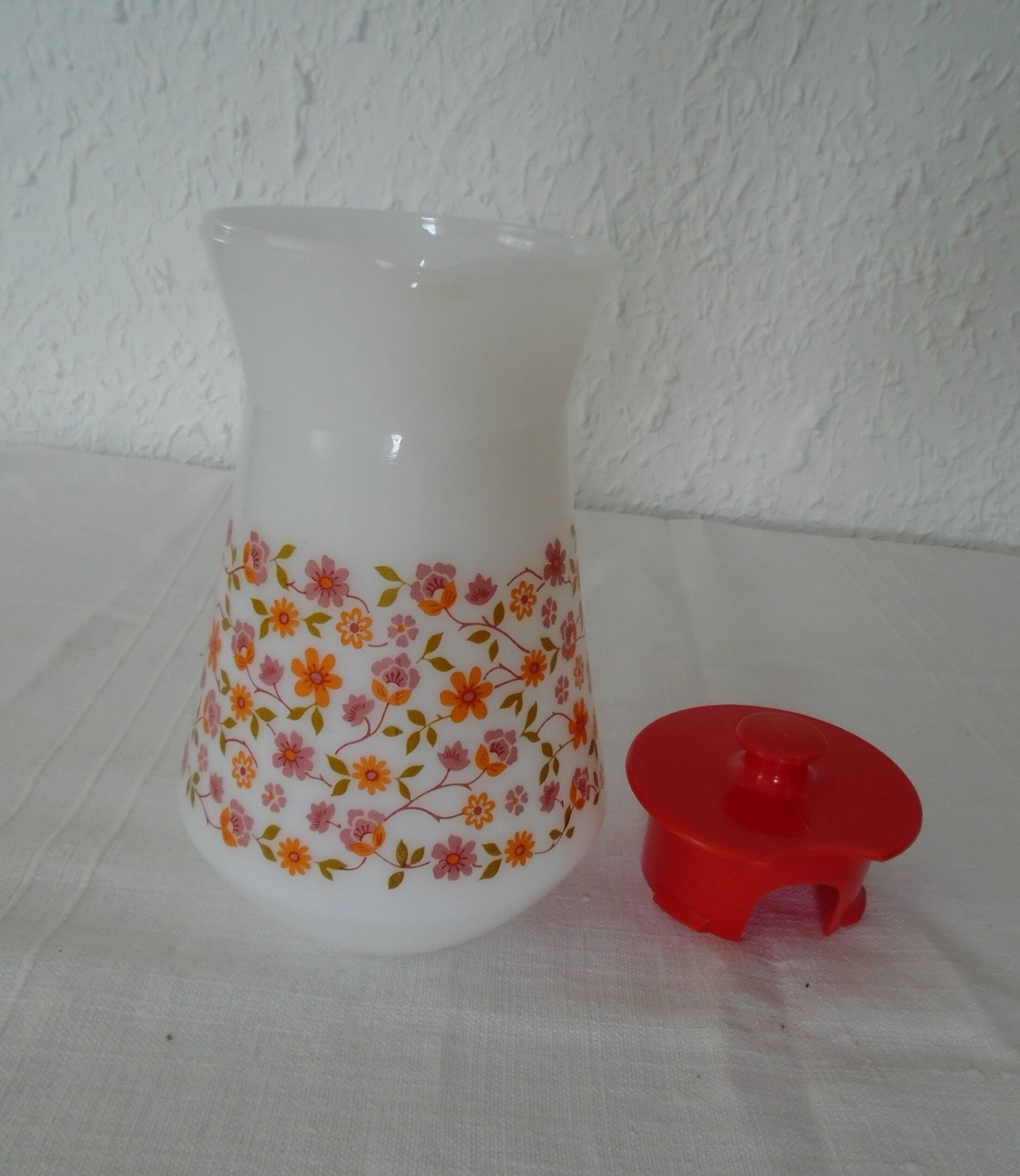 Pichet Scania verseuse carafe petities fleurs orange arcopal vintage