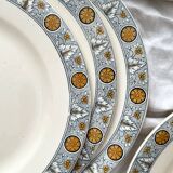 10 flat ironware plates “Lamartine” Salins