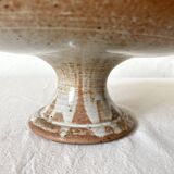 Free-standing stoneware fruit bowl