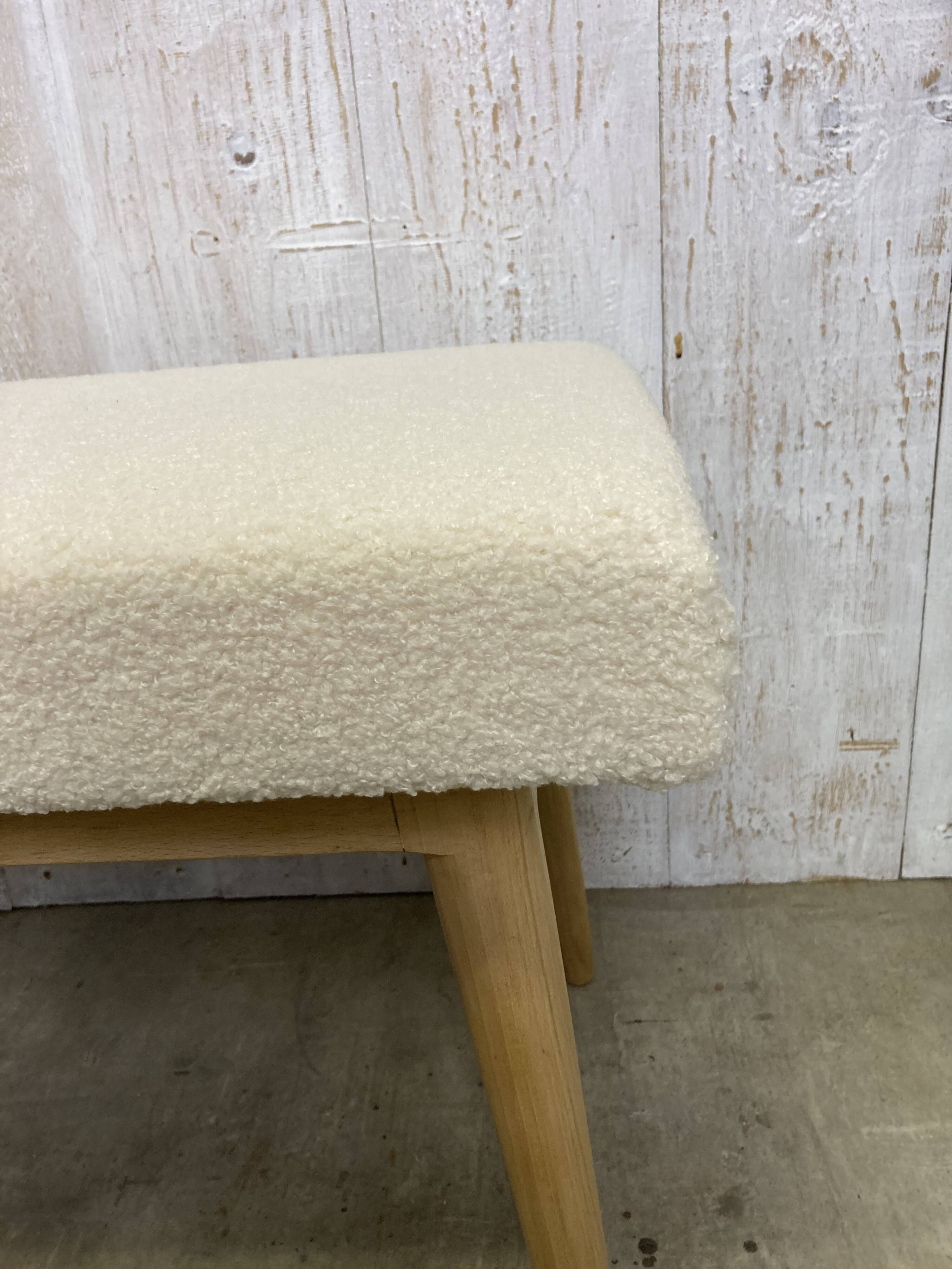 Scandinavian bench