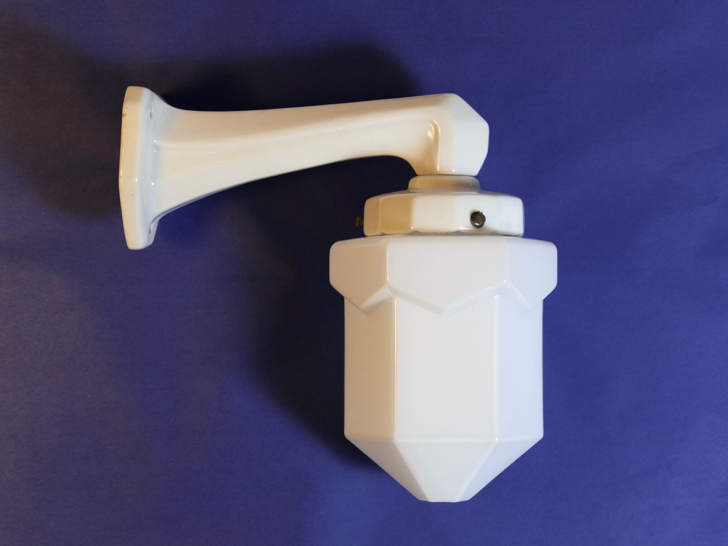 Porcelain art deco appliques