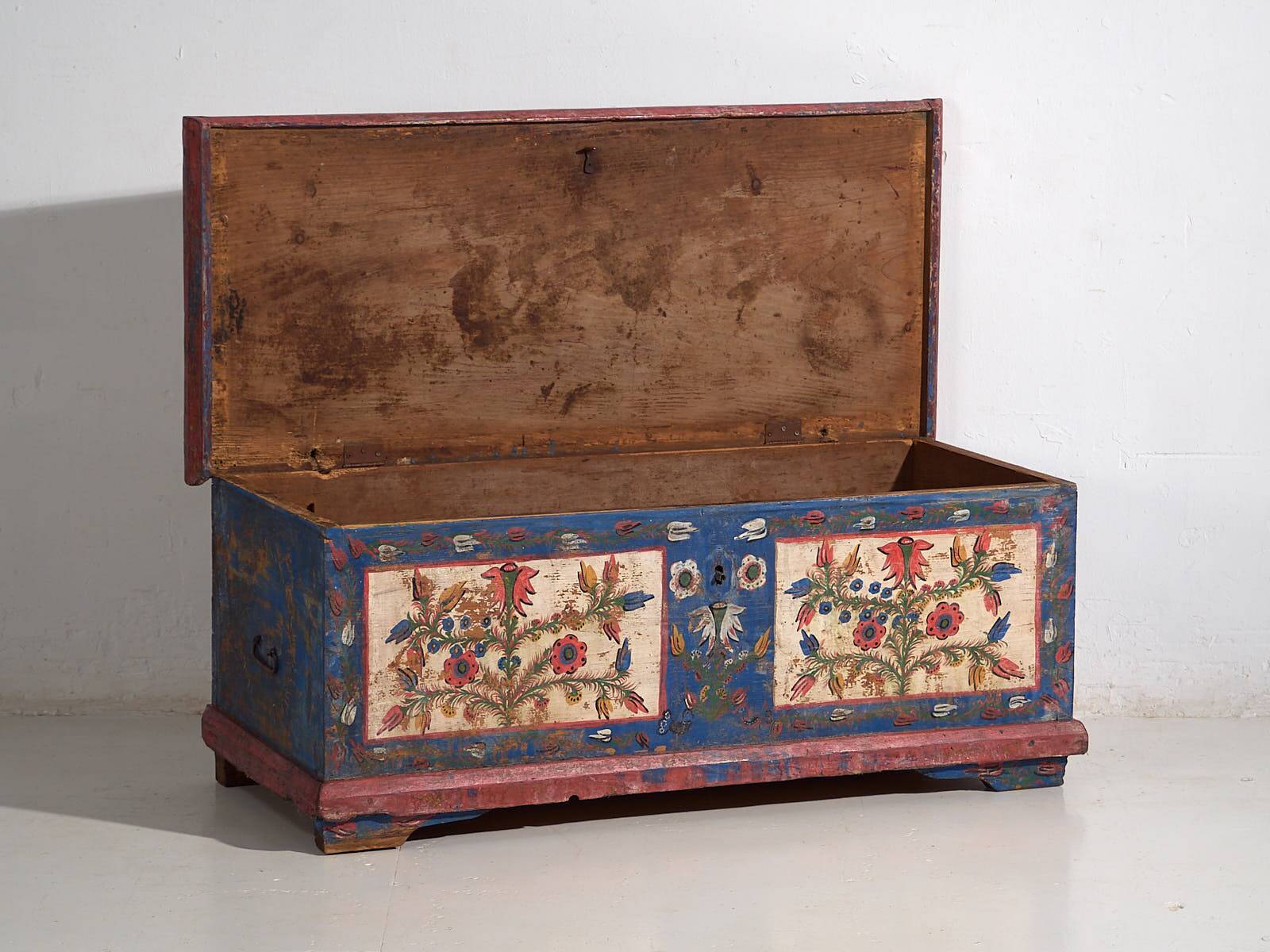 Antique blue folk art style chest (c.1920)
