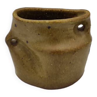 Stoneware vase to identify