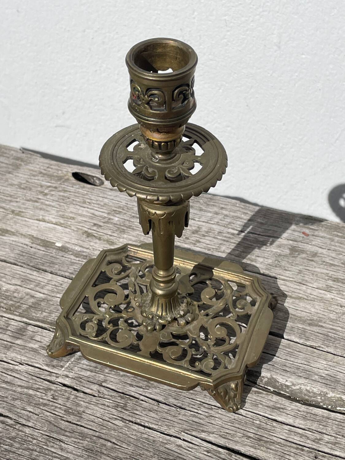 Bougeoir Victorien en bronze doré