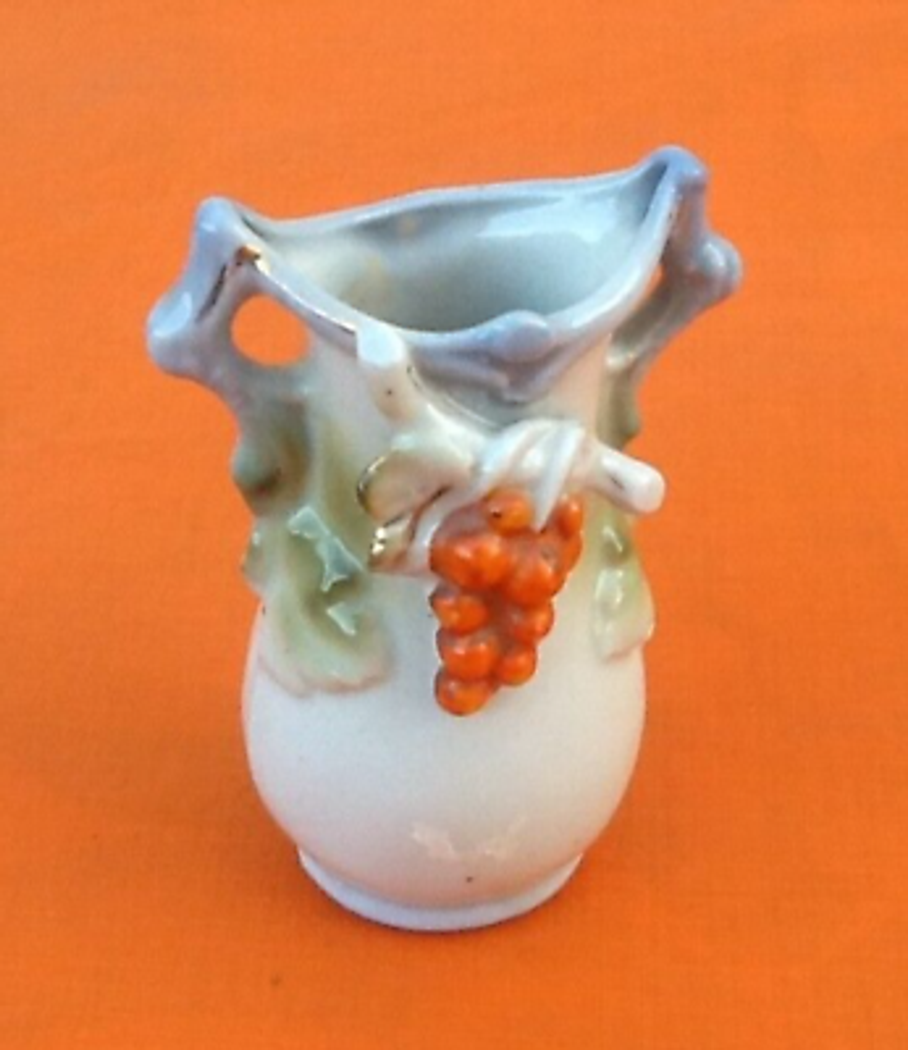 Vase   céramique à décor floral