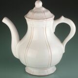 White teapot Henriot Quimper