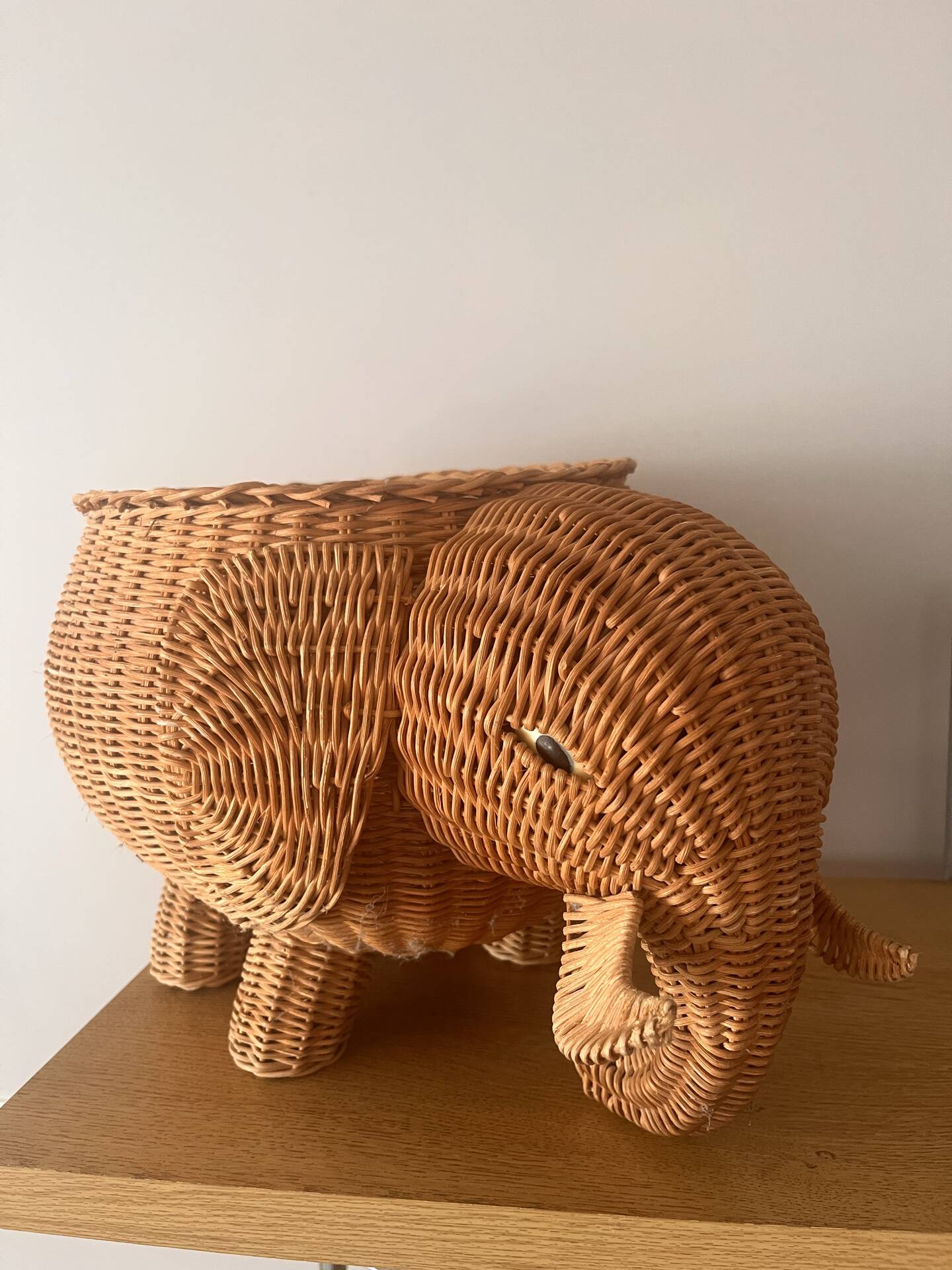 Panier éléphant en rotin