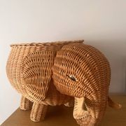 Panier éléphant en rotin