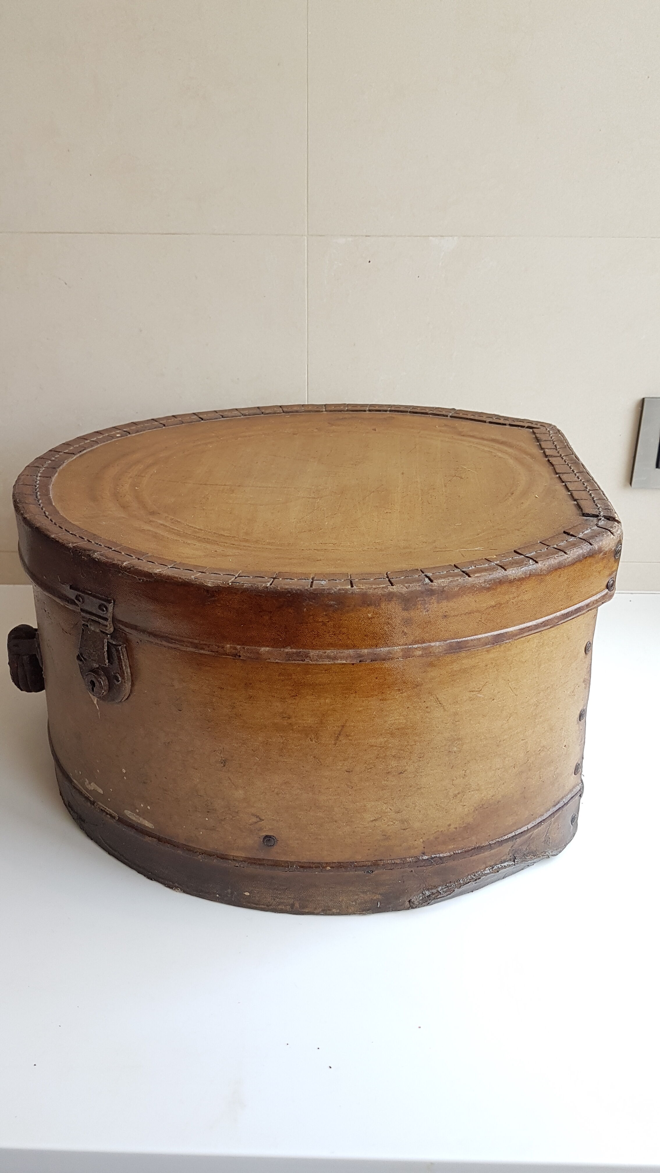 Old hat box late 19th