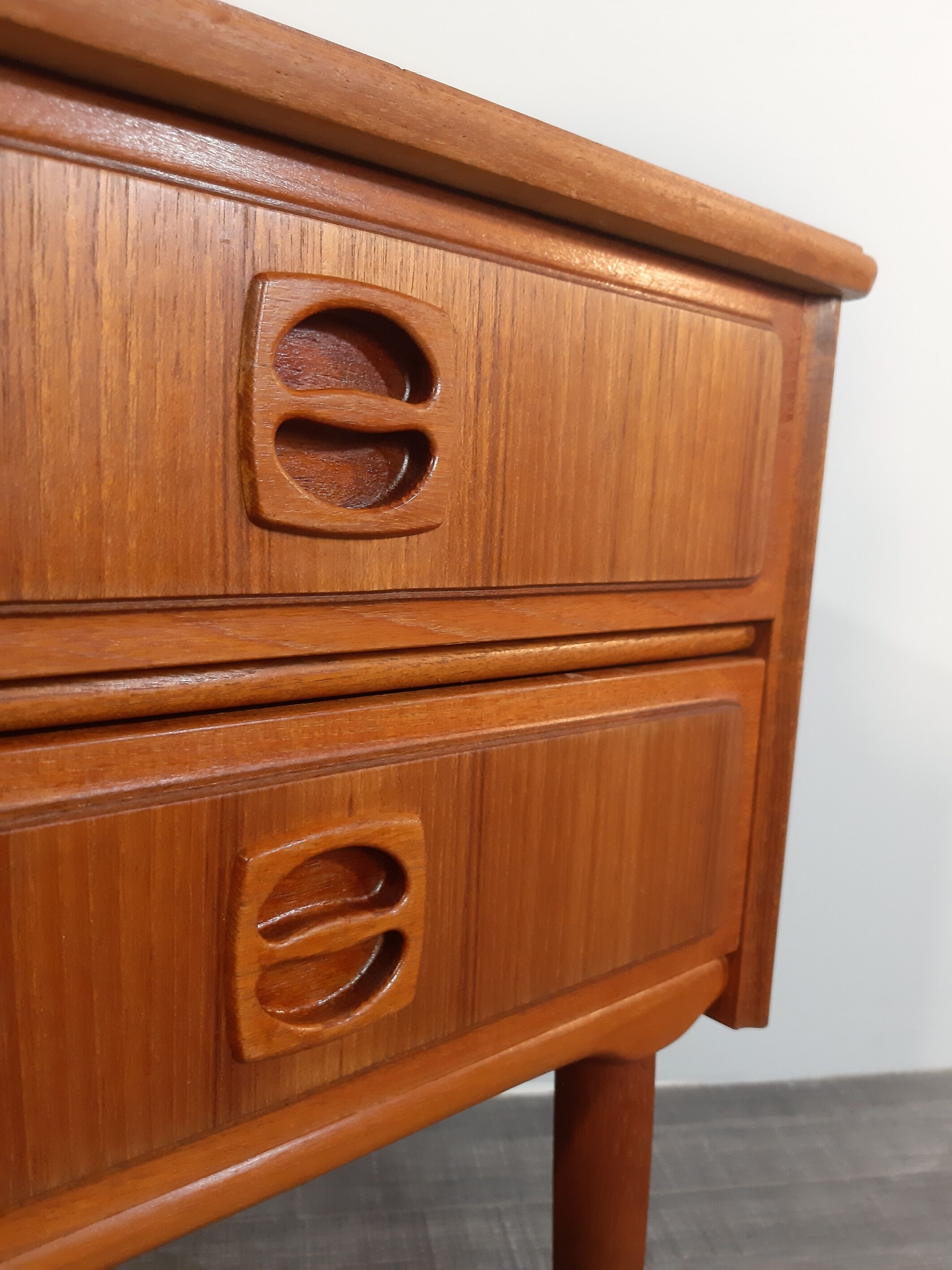 Danish beside tables in teck 2 drawers, scandinavian 1960