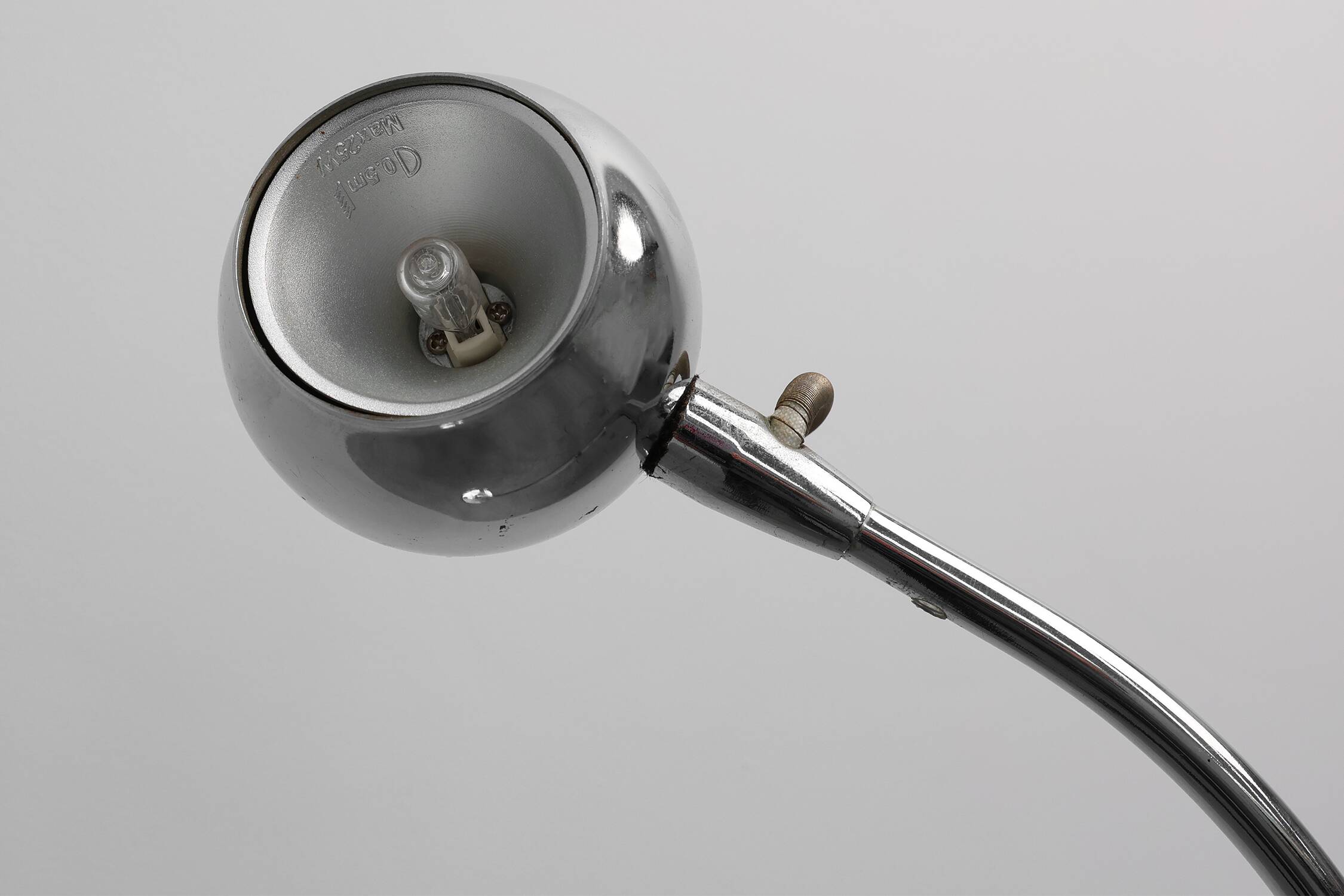 Lampadaire chromé de style Mid-Century, par Nordlux, Danemark, années 1970