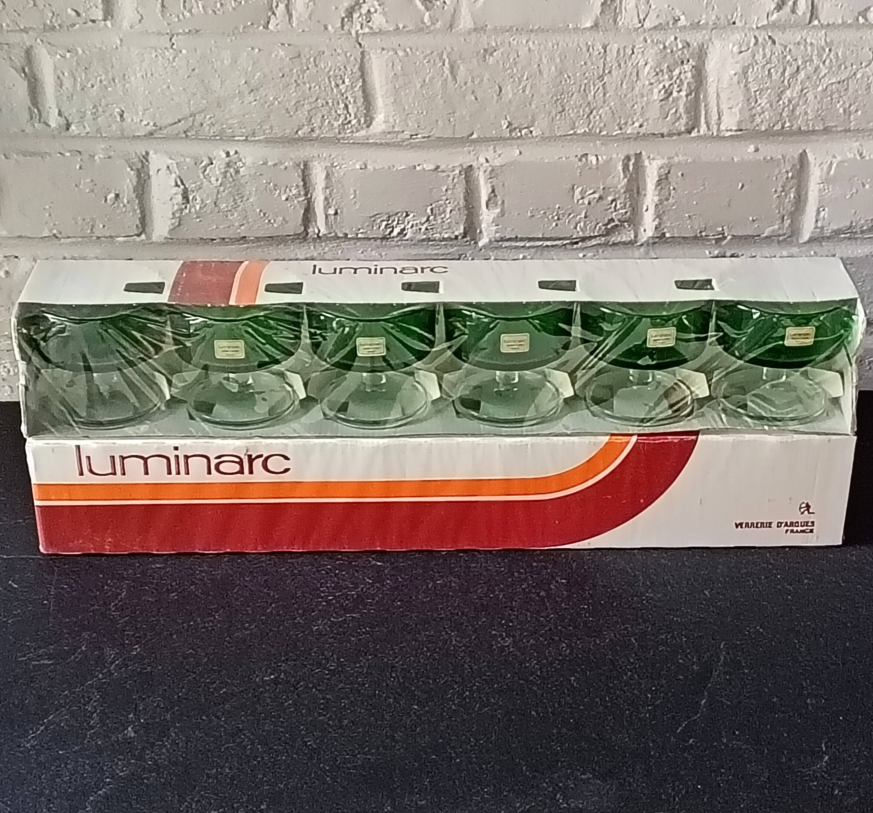 6 stemmed cups in emerald green, Cavalier Luminarc France