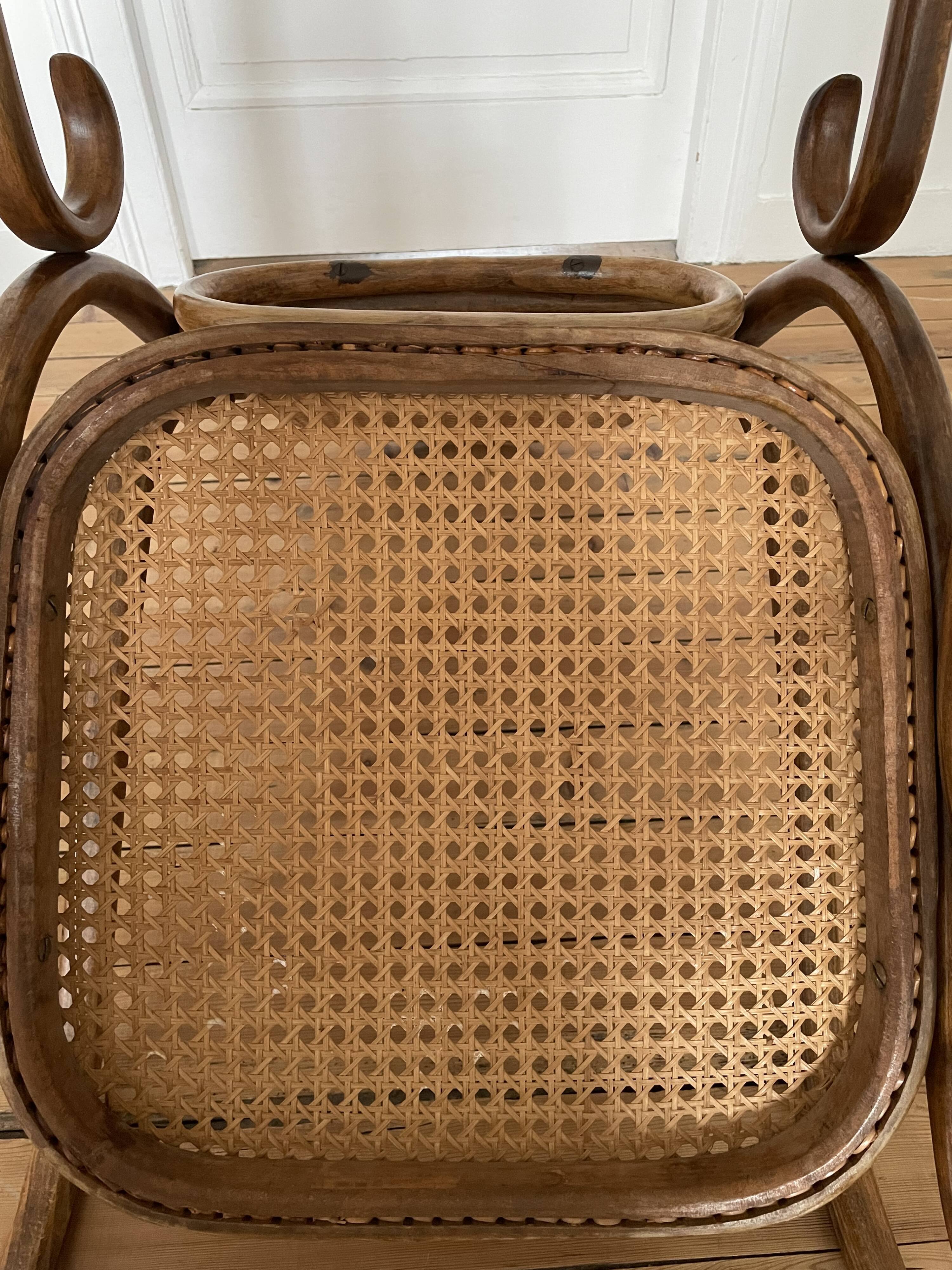 Rocking chair Thonet N.10