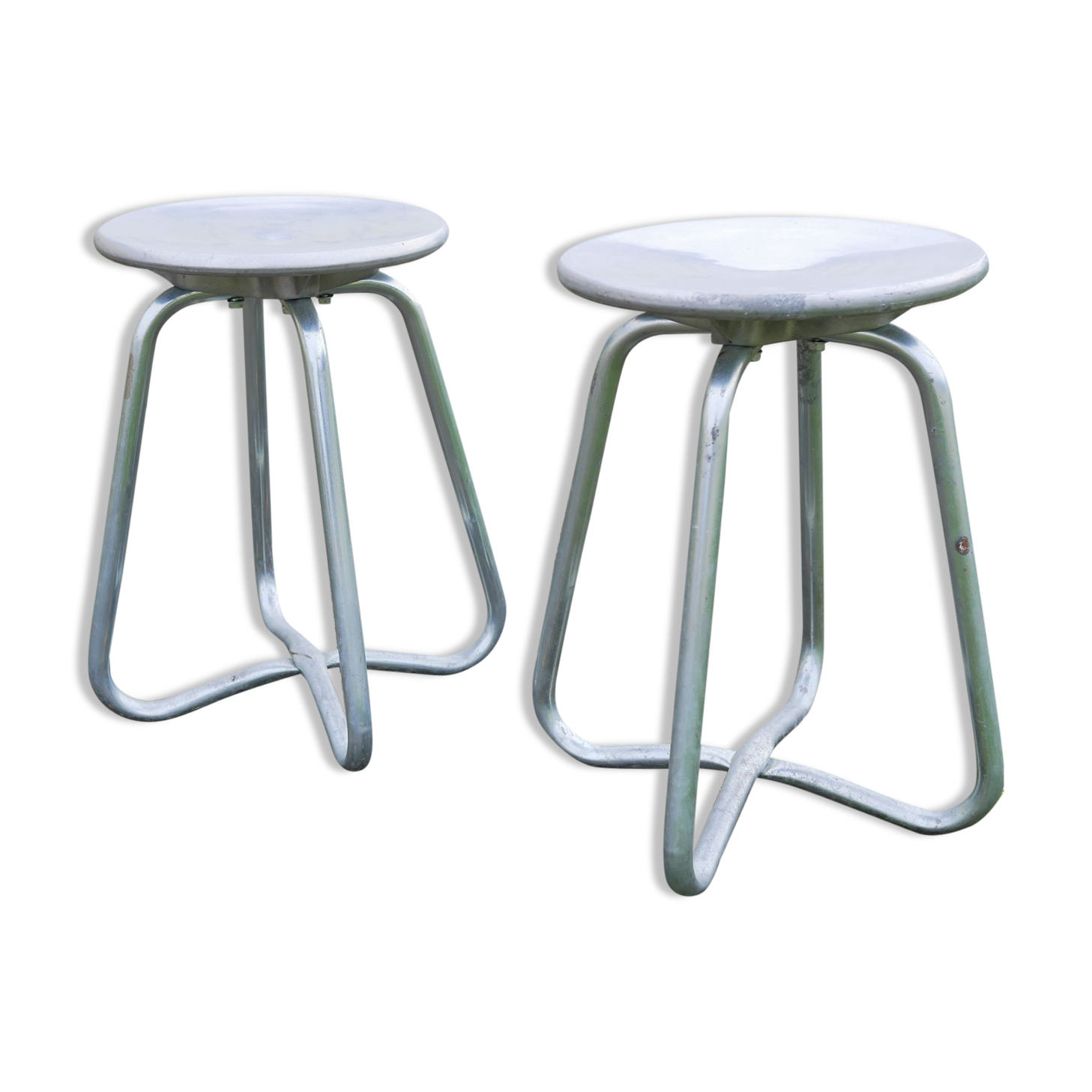 Paire de tabourets industriels
