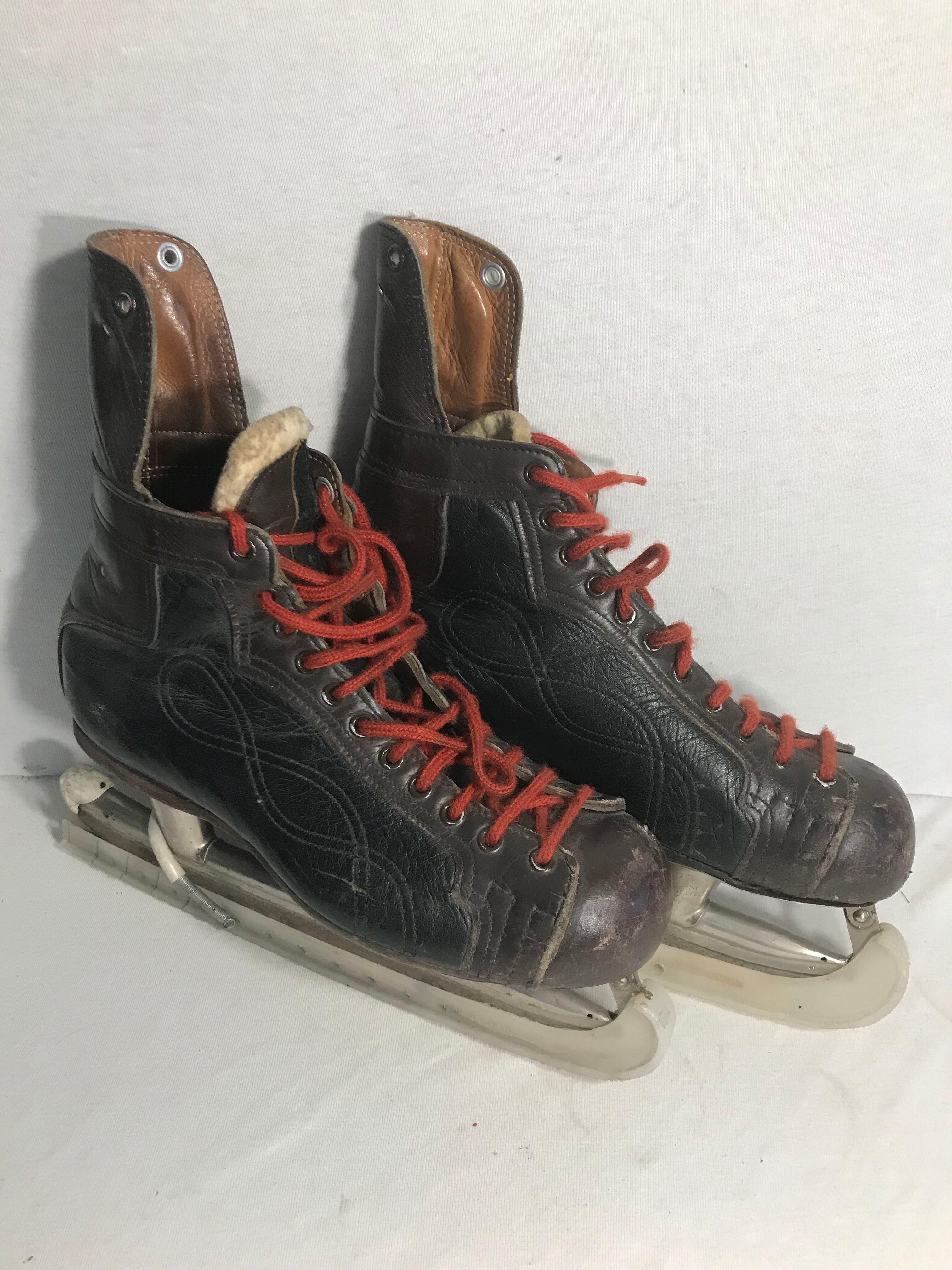 Old pair of skates ccm prolite